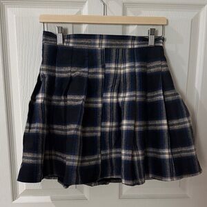Plaid Navy and Cream Pleated Mini Skirt clueless size medium 28
